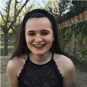 Chica para clases de repaso de qualquier asignatura. Soy muy curiosa y podria ser una profesora didactica y divertida. Tengo ganas de enseñar y de que me enseñen!